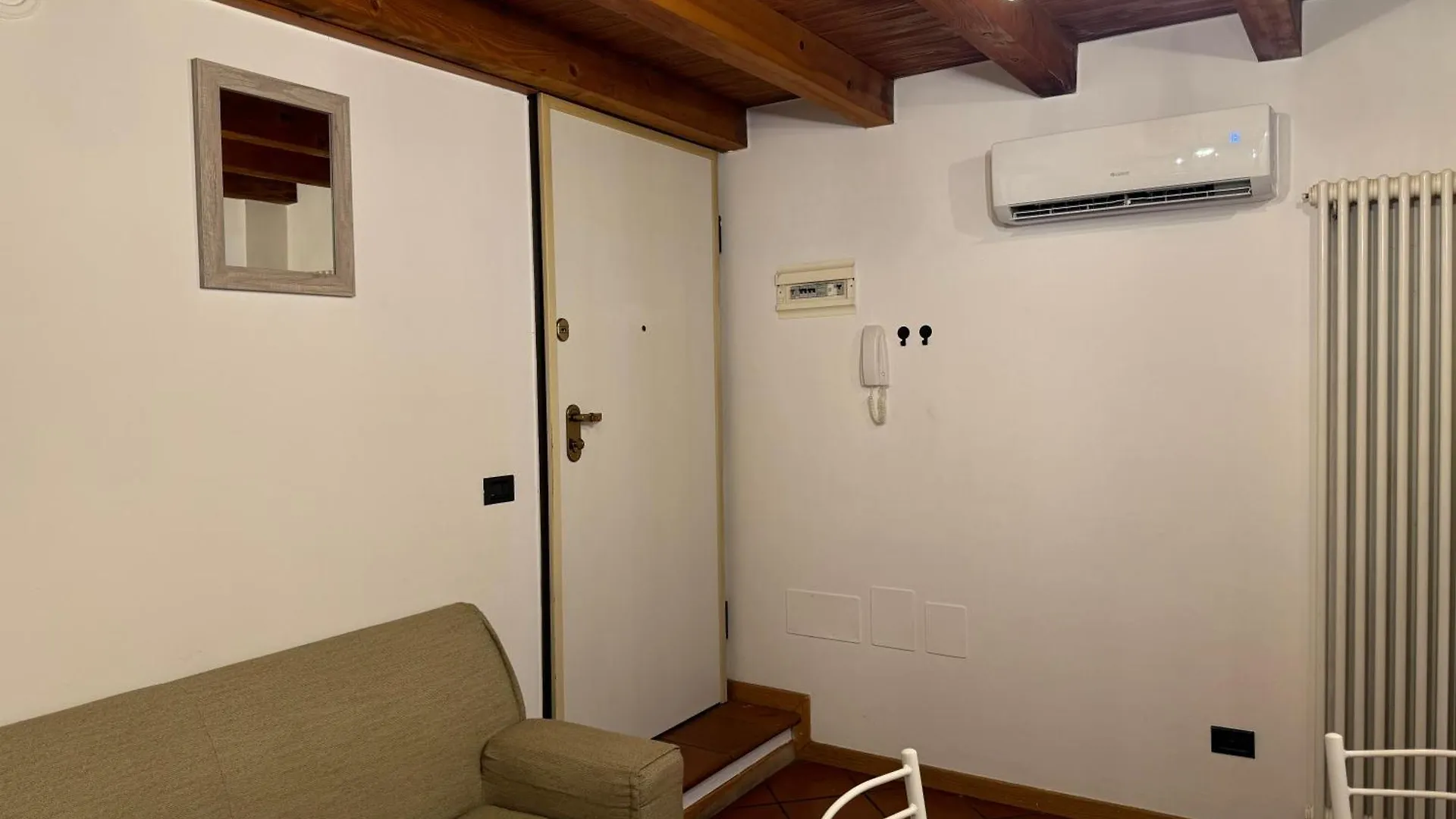 Houseberg Quarenghi Apartment Bergamo 0*,